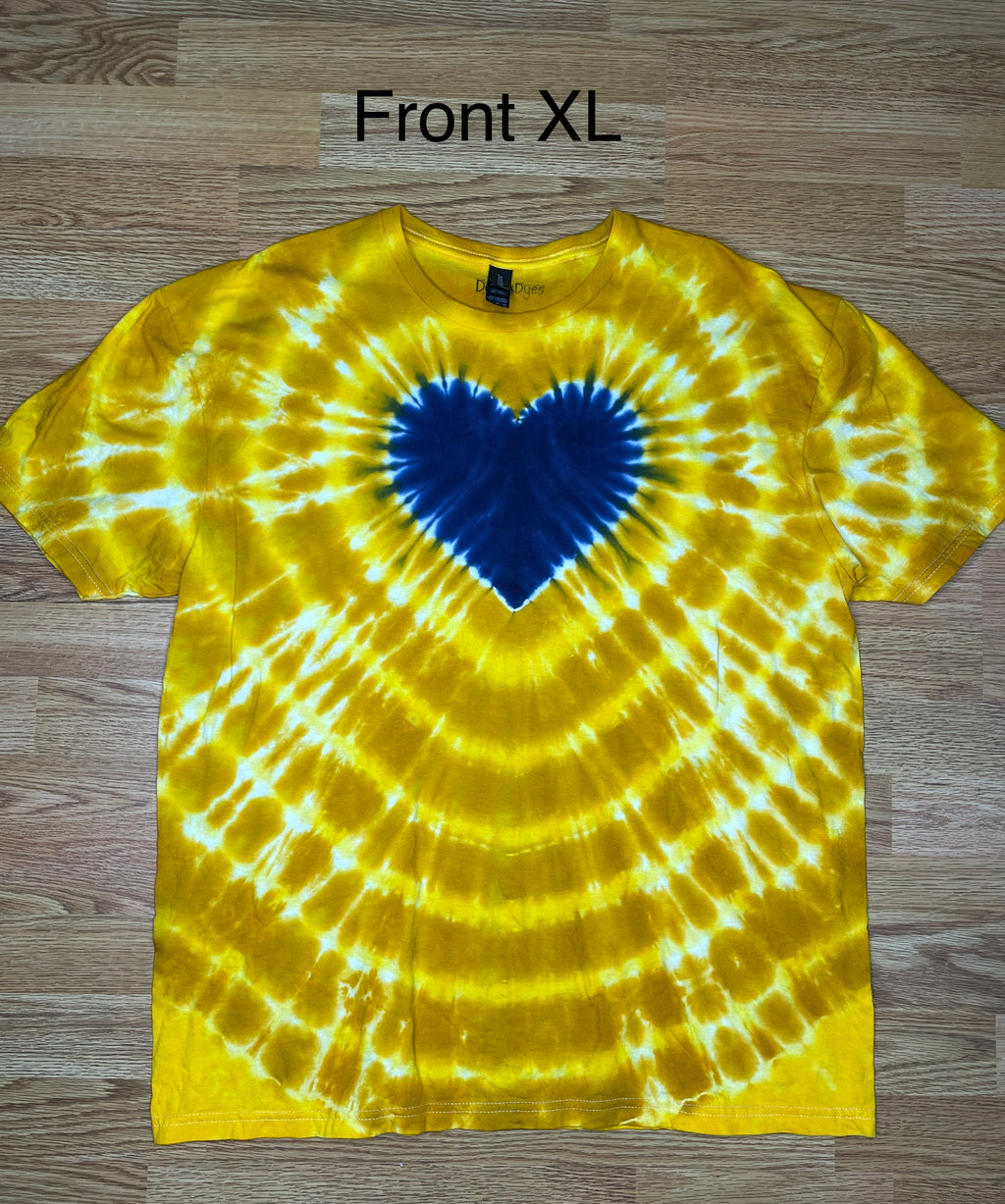 XL Unisex Mountaineer Heart Tshirt