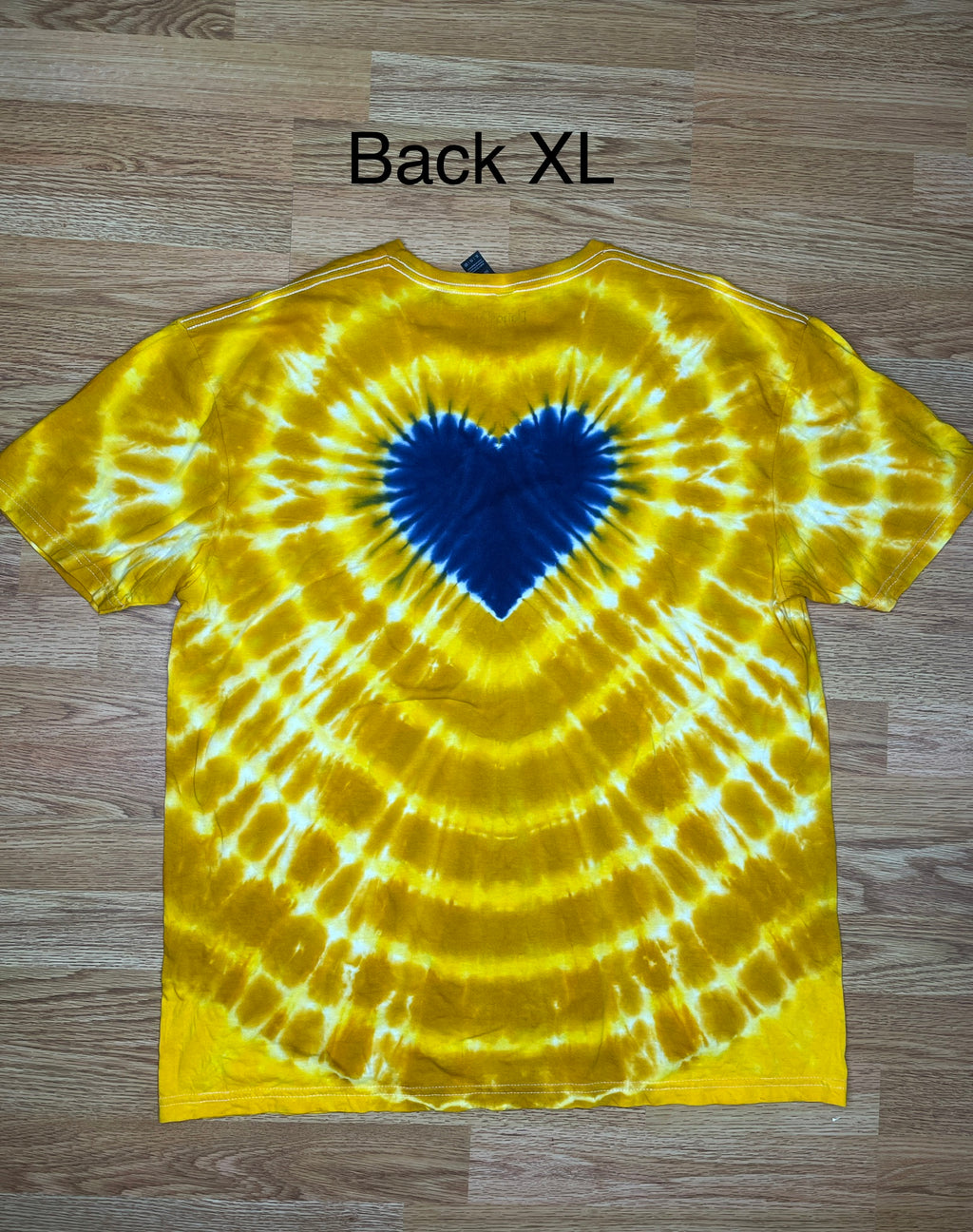 XL Unisex Mountaineer Heart Tshirt