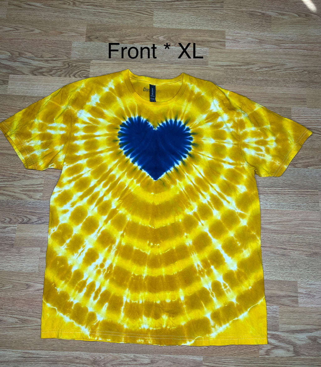 XL Unisex Mountaineer Heart Tshirt